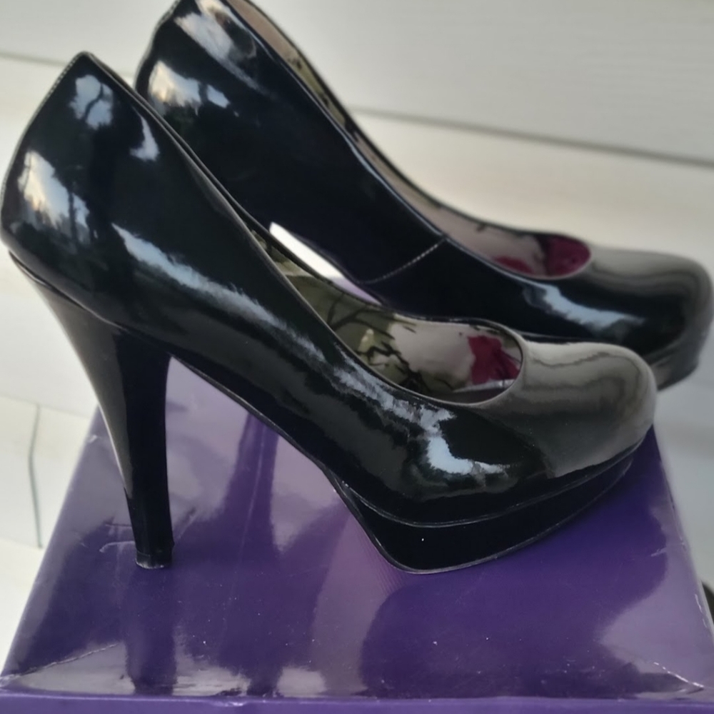 Madden Girl Pump